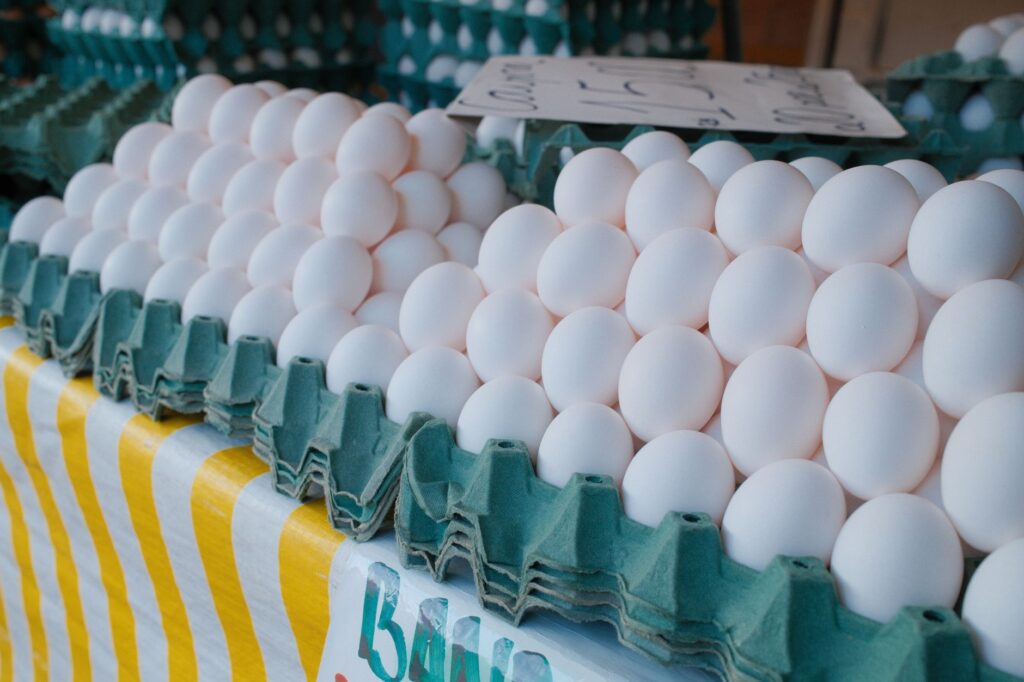 Cholestérol dans un œuf quelle — œufs frais dans un carton